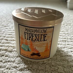 Bath & Body Works Marshmallow Fireside 14.5oz Candle